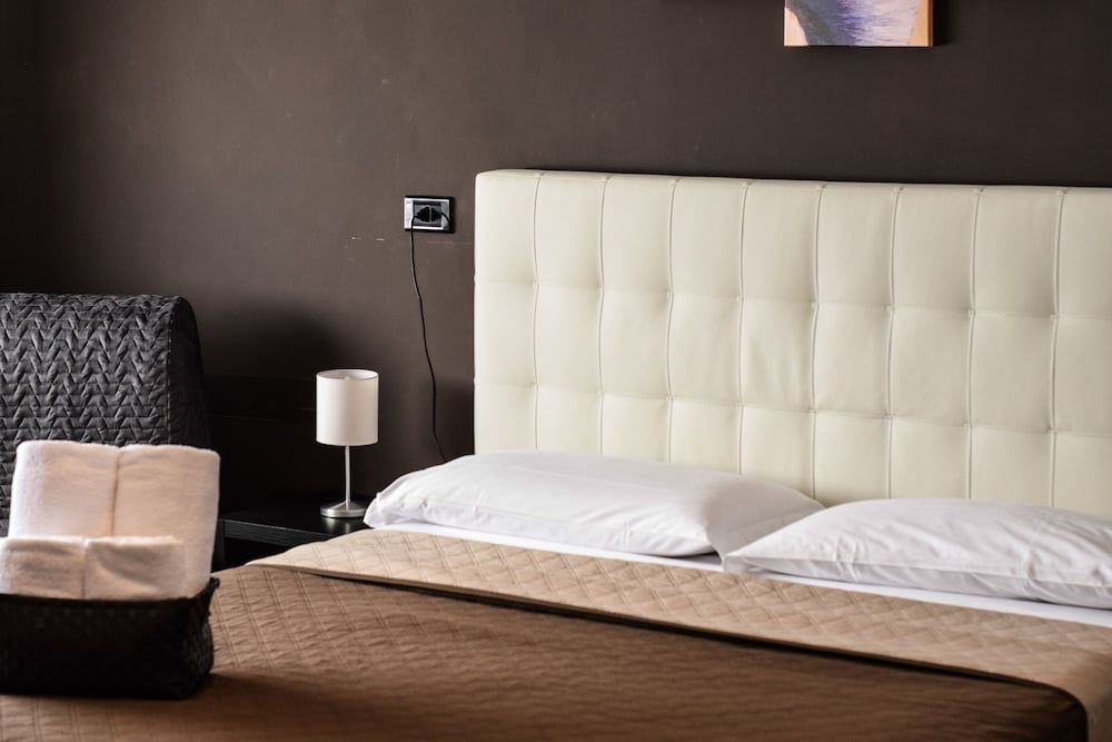 Hotel Kennedy Double or Twin Room 19