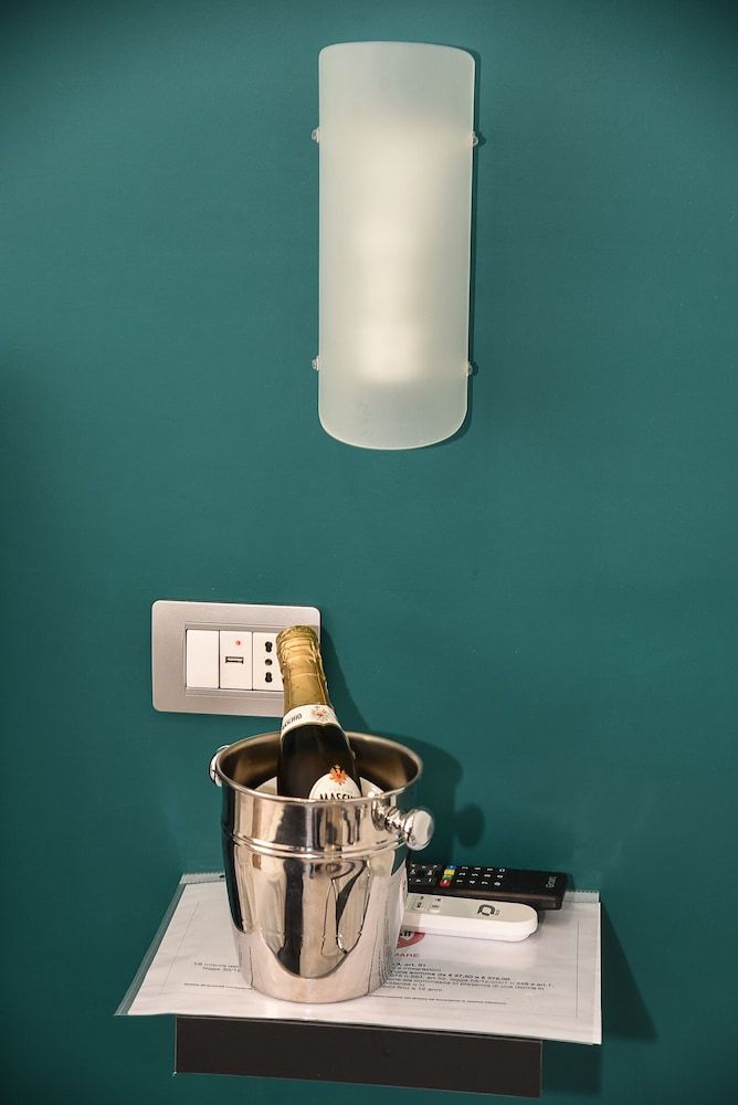 Hotel Kennedy Double or Twin Room 48