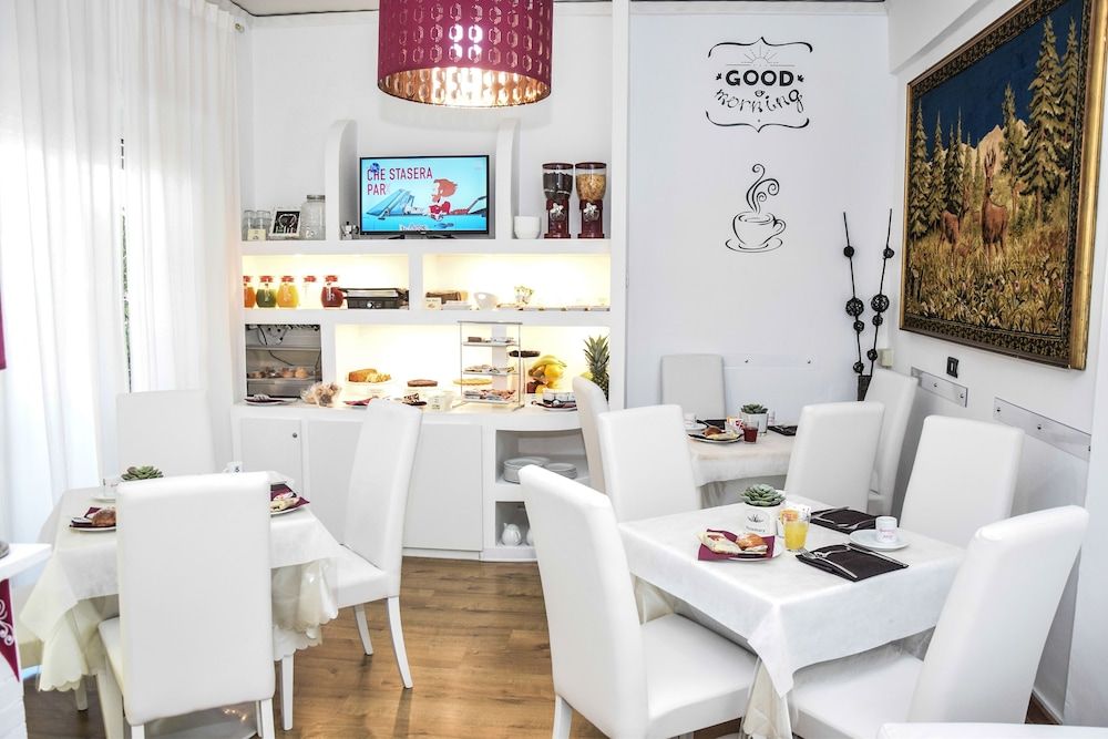 undefined Hotel Kennedy 2