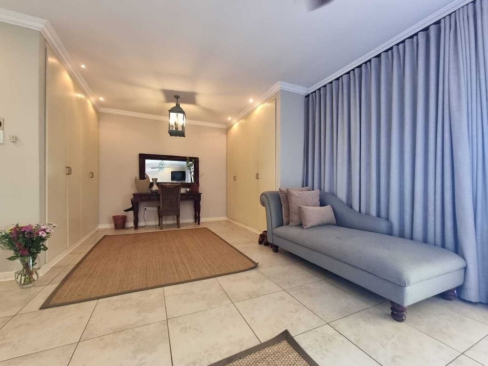 Relax Inn Premier Apartment 6