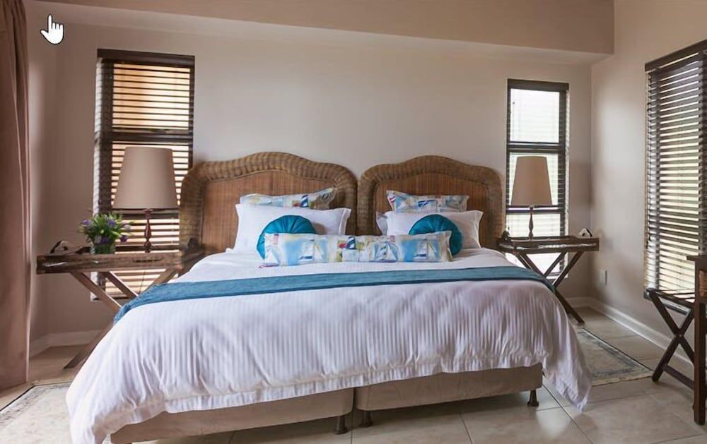 Relax Inn Deluxe Room (Non Seaview Suite 8) 2