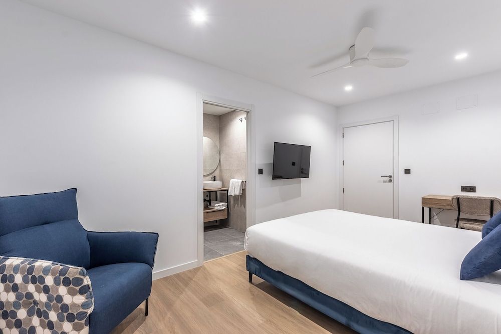 Arenal Suites Bilbao Business Room 3