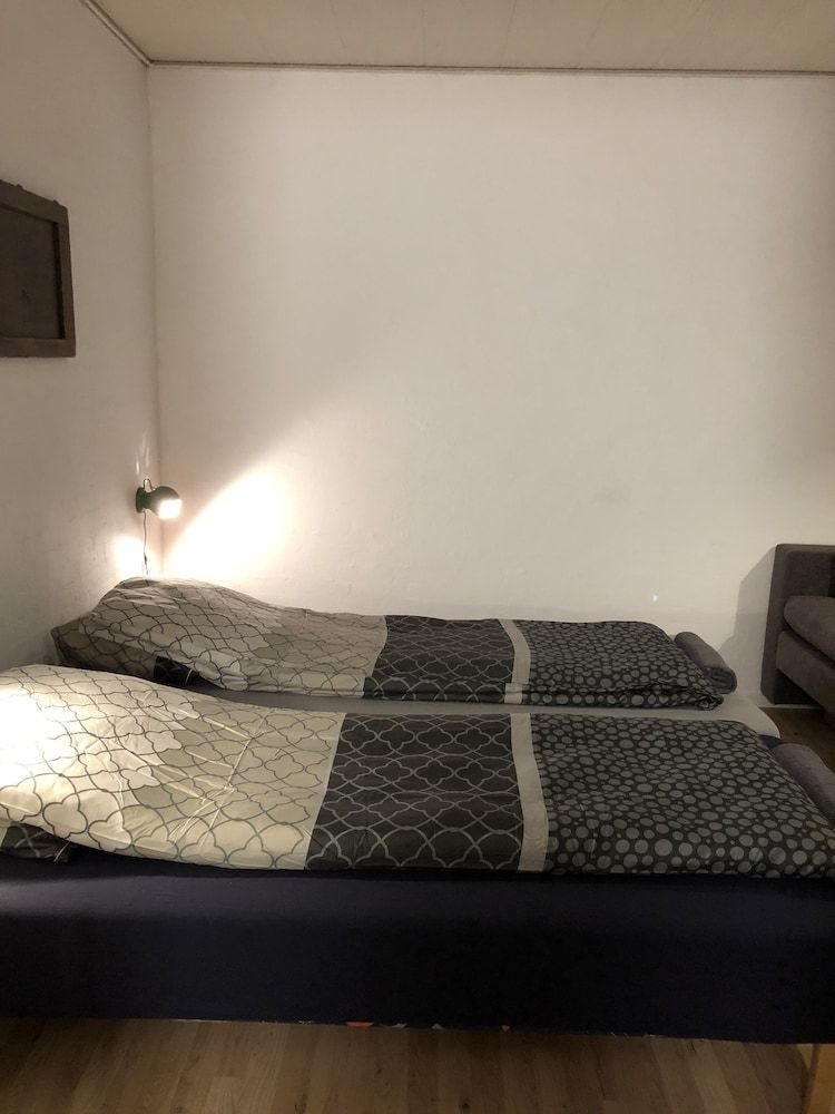 Design Room, Garden View (room 8)