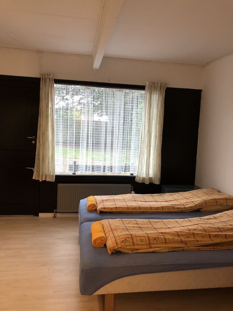 Standard Room, Garden View (Room 9)