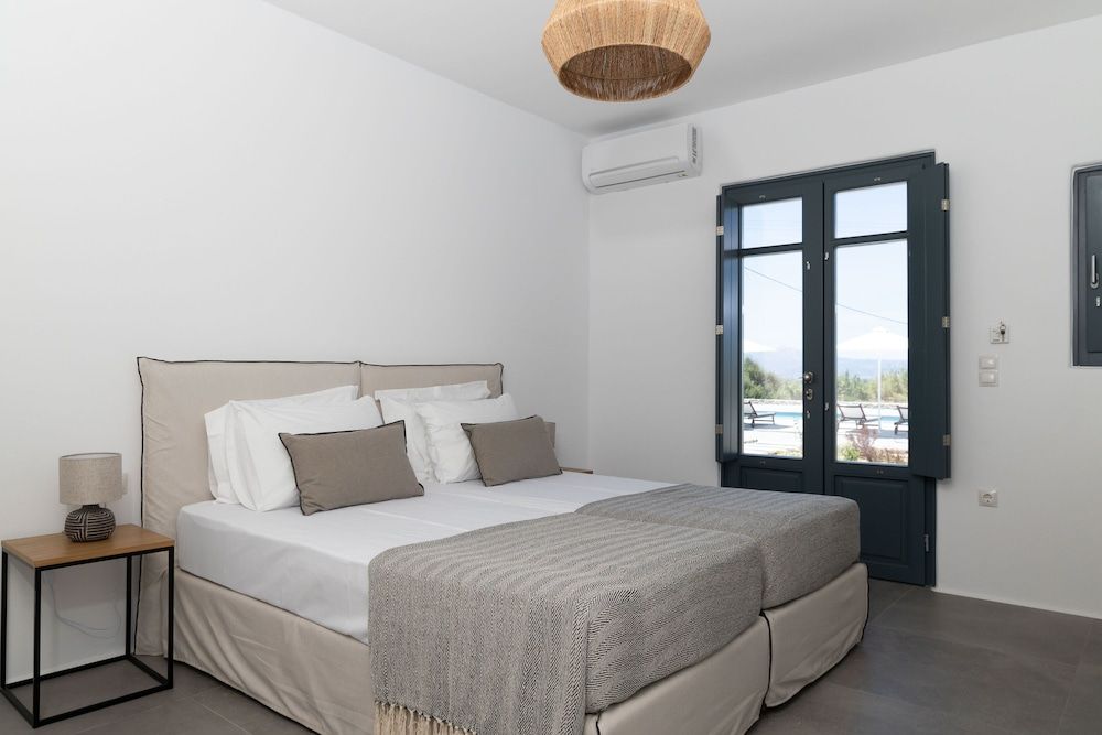 Premium 2 Bedroom House with sea view