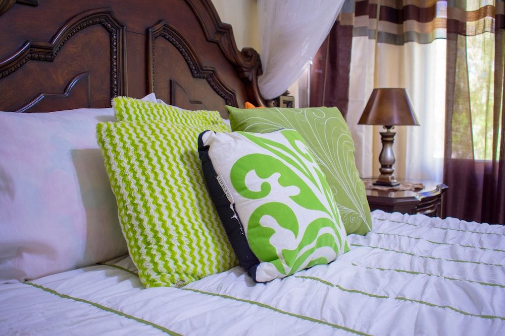 Richmond Villa Rental Management Exclusive Villa, 3 Bedrooms, Garden View, Courtyard Area 3