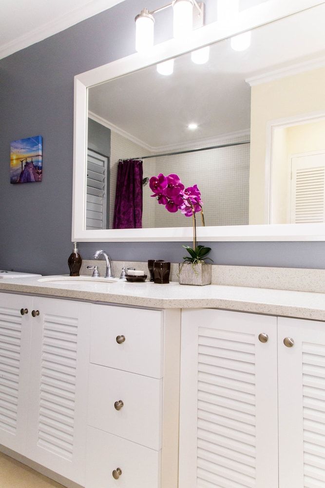 Richmond Villa Rental Management Luxury Villa, 3 Bedrooms, Garden View, Courtyard Area 4