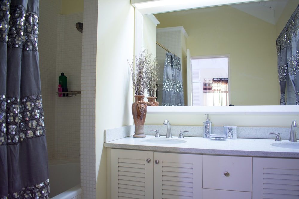 Richmond Villa Rental Management Exclusive Villa, 3 Bedrooms, Garden View, Courtyard Area 9