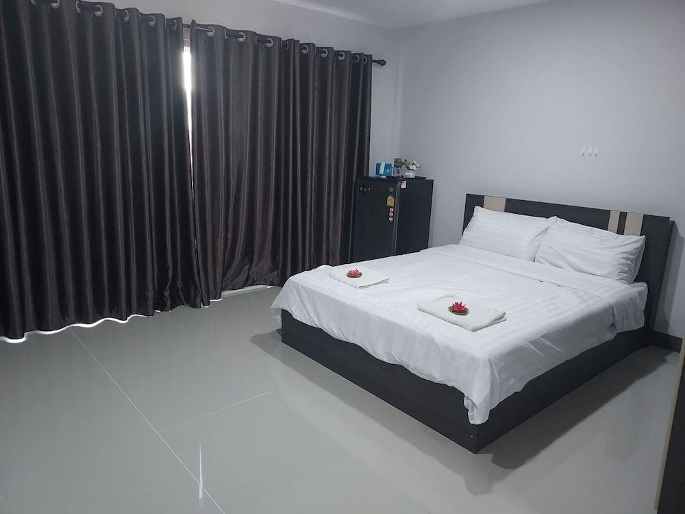 Standard Room, 1 Queen Bed, Non Smoking