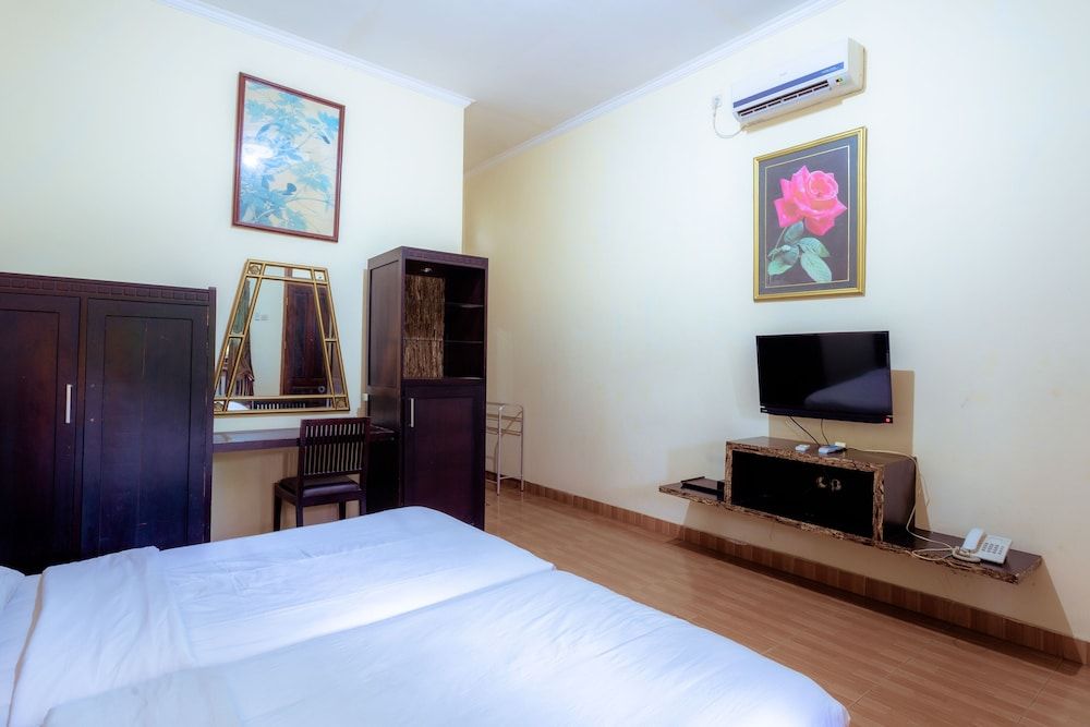 Hotel Mahkota Plengkung Deluxe Twin Room 10