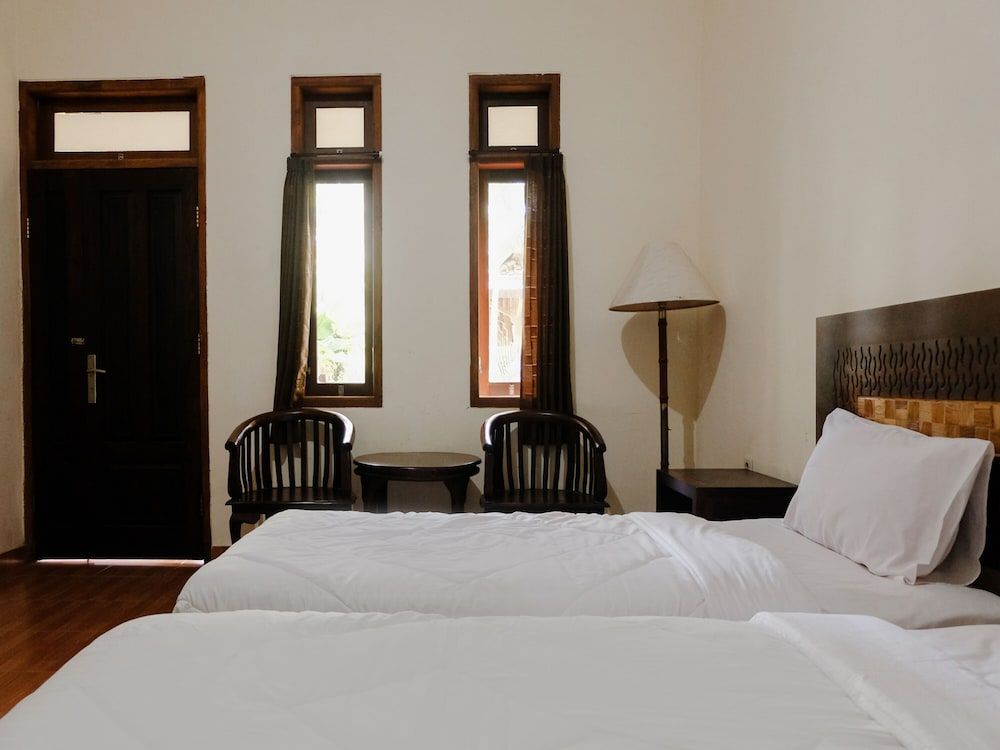 Hotel Mahkota Plengkung Deluxe Twin Room 4