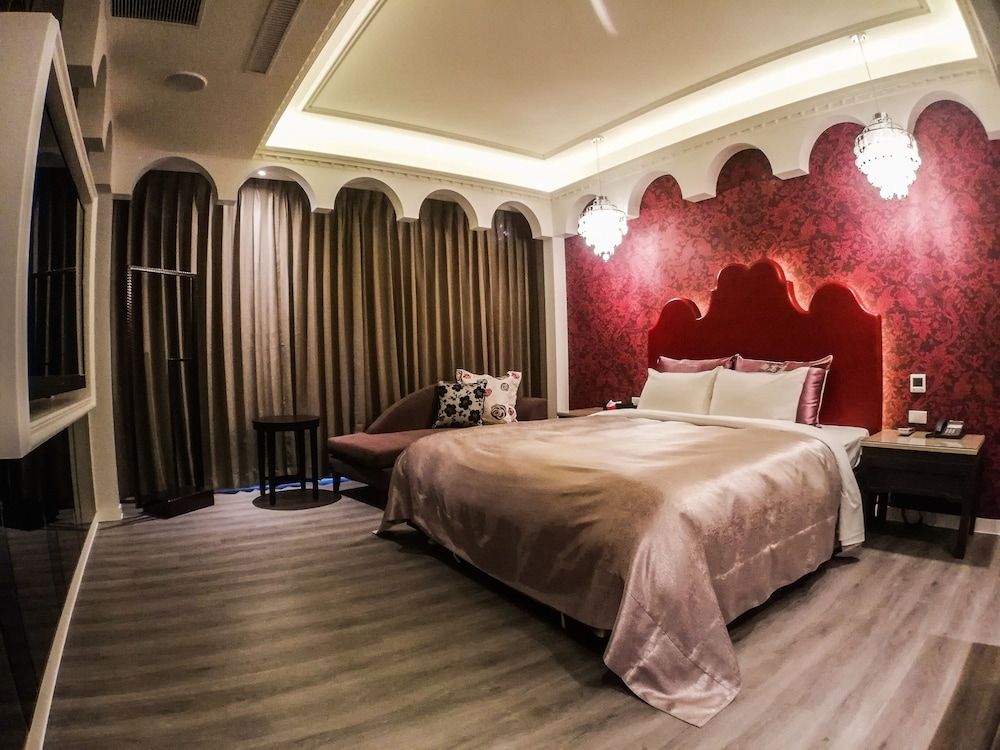 SongXiaMotel Deluxe Double Room 11