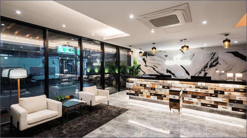 undefined Lala Vianco Hotel