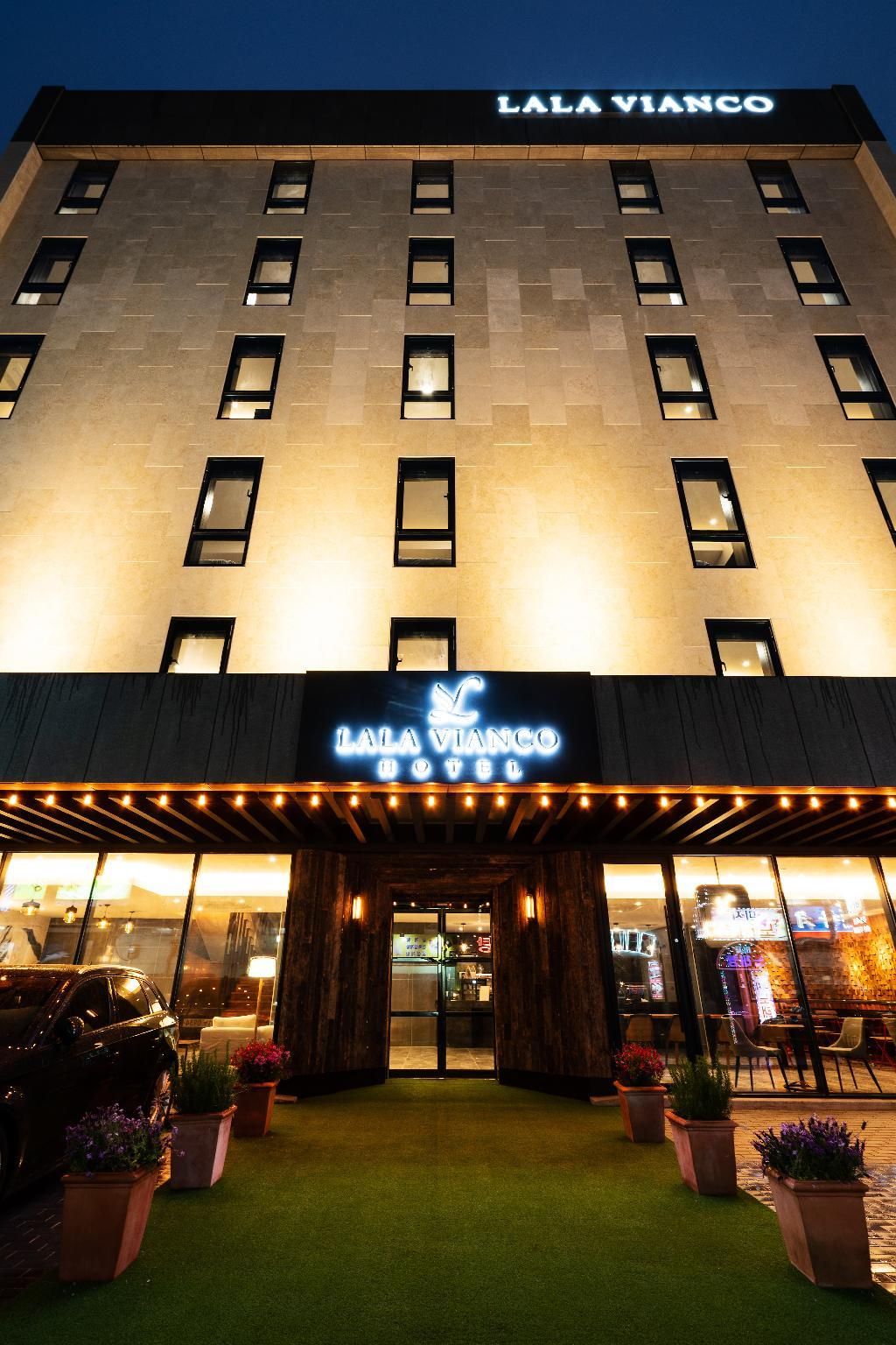 undefined Lala Vianco Hotel 4