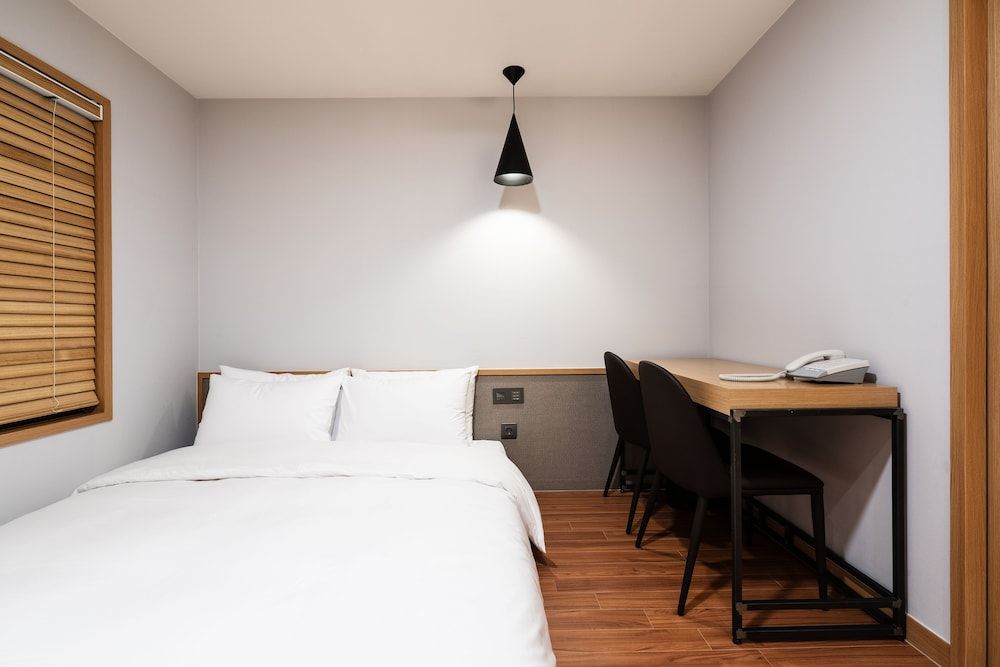 Lala Vianco Hotel Standard Double Room 3