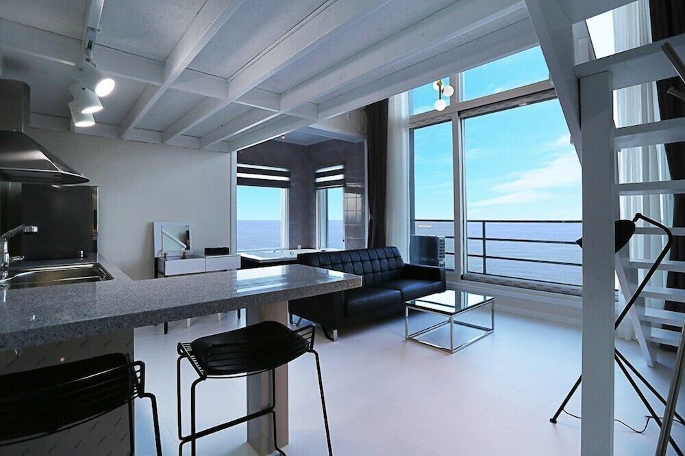 Gangnung SS Pension Room (401) 7