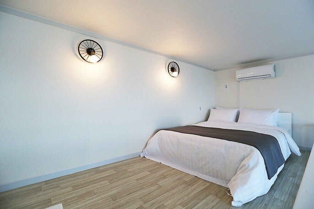 Gangnung SS Pension Room (301) 2