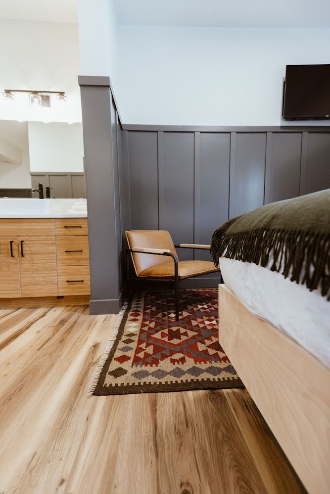 The Flying Steamshovel Inn Exclusive Room, 2 Double Beds, Refrigerator 2