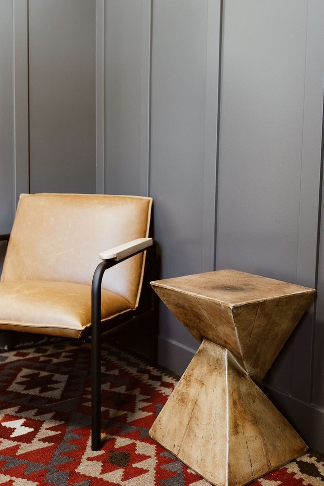 The Flying Steamshovel Inn Exclusive Room, 2 Double Beds, Refrigerator 12