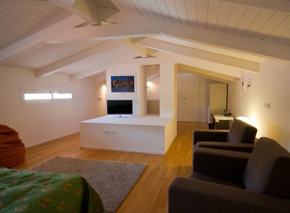 Hotel Muraglie Standard Double Room 6