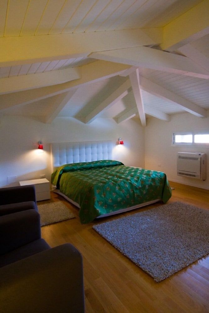 Hotel Muraglie Standard Double Room 8