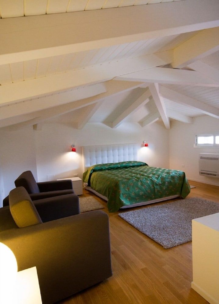 Hotel Muraglie Standard Double Room 9