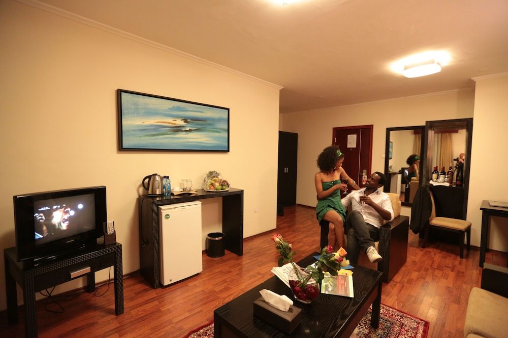 undefined Wassamar Hotel 9