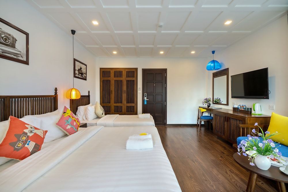 Luxury Triple Room, Multiple Beds, Garden View