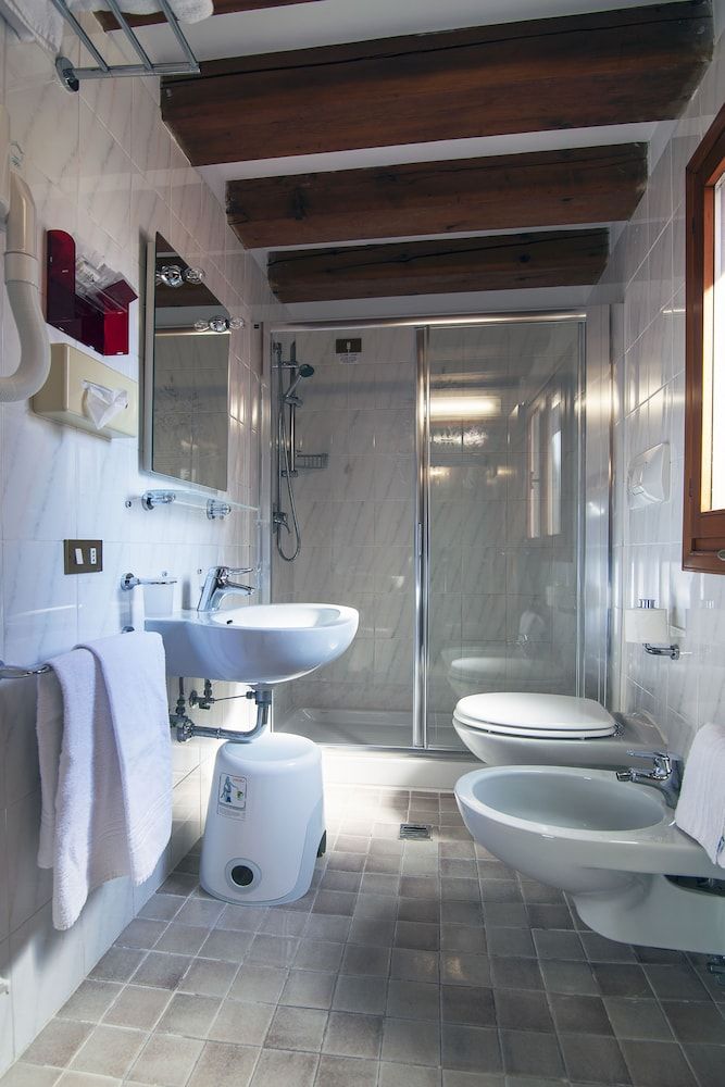 Hotel Orion Single Room 4