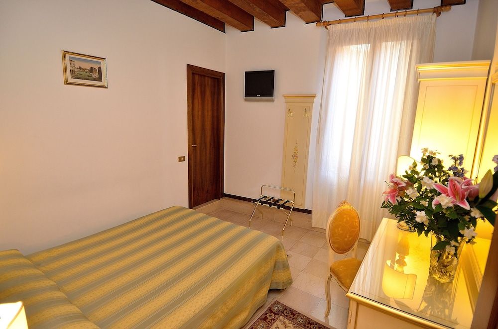 Hotel Orion Economy Double Room (Third or Fourth Floor) 3