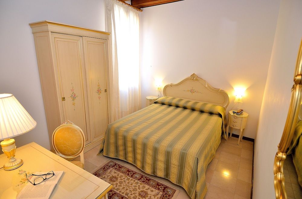 undefined Hotel Orion 5