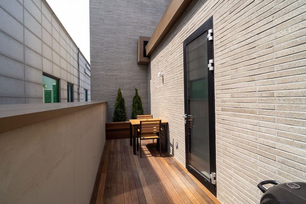 Goyang Hotel Yuji Junior Suite, City View 3