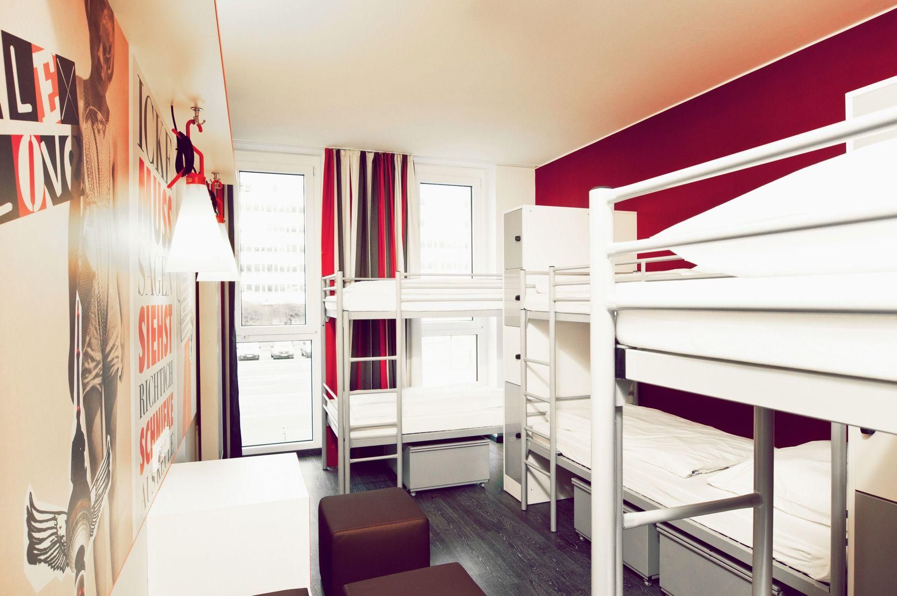 Generator Berlin Alexanderplatz 8 Bed Room 2