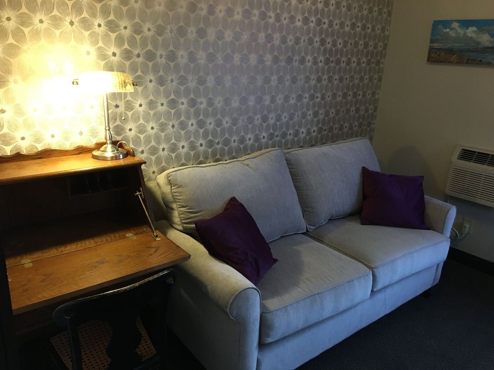 Hotel Stevenson Room 7 5