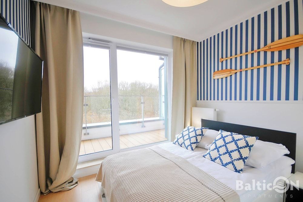 Deluxe Apartment, 1 Queen Bed with Sofa bed, Pool Access, Park View (NTD511)