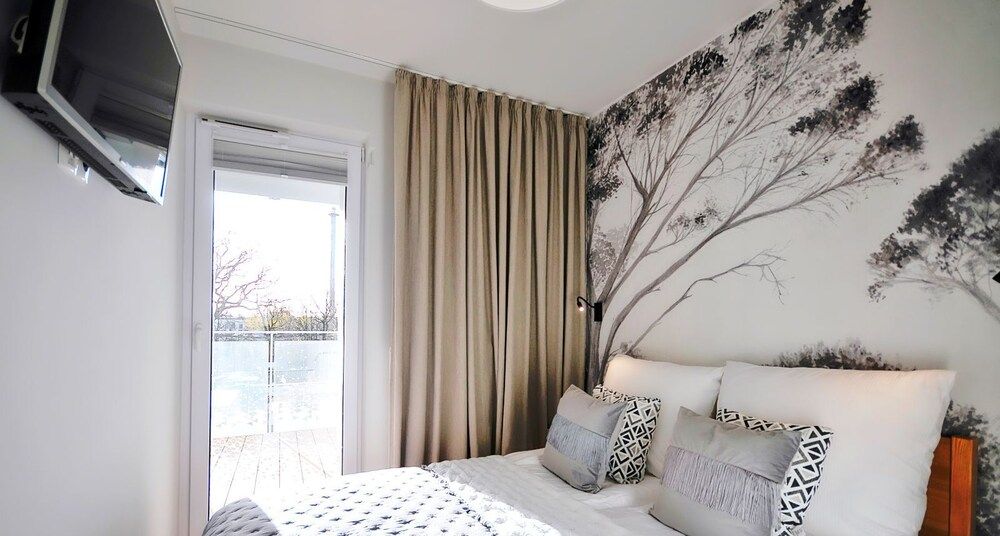 Family Apartment, Multiple Beds, Pool Access (NTD314)