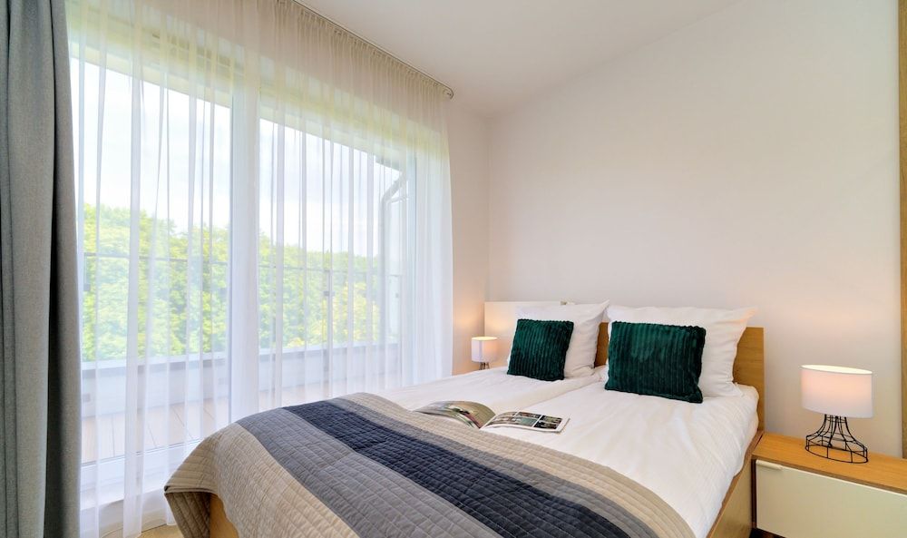 Deluxe Apartment, 1 Queen Bed with Sofa bed, Pool Access, Park View (NTC507)