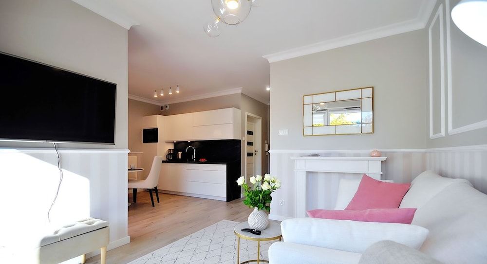 Deluxe Apartment, 1 Queen Bed with Sofa bed, Pool Access, Park View (NTA405)