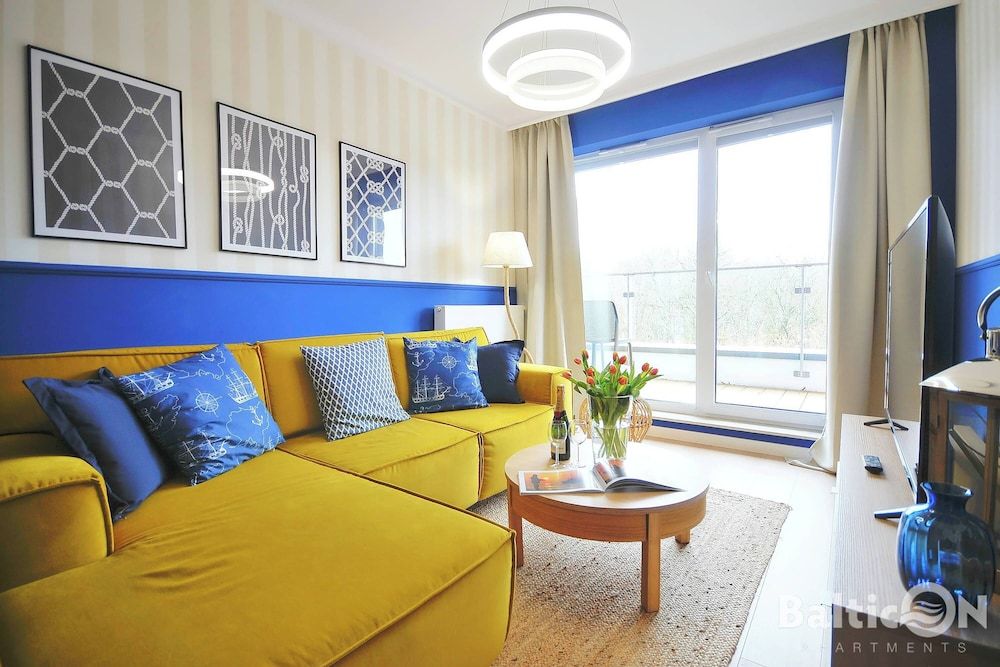 Deluxe Apartment, 1 Queen Bed with Sofa bed, Pool Access, Park View (NTD511)