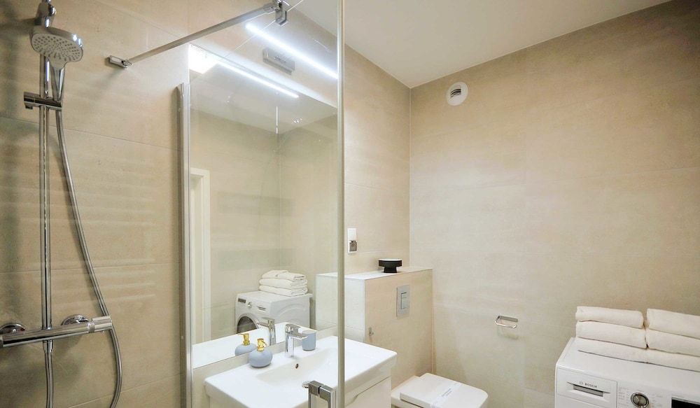 Deluxe Apartment, 1 Queen Bed with Sofa bed, Pool Access, Pool View (NTD603)