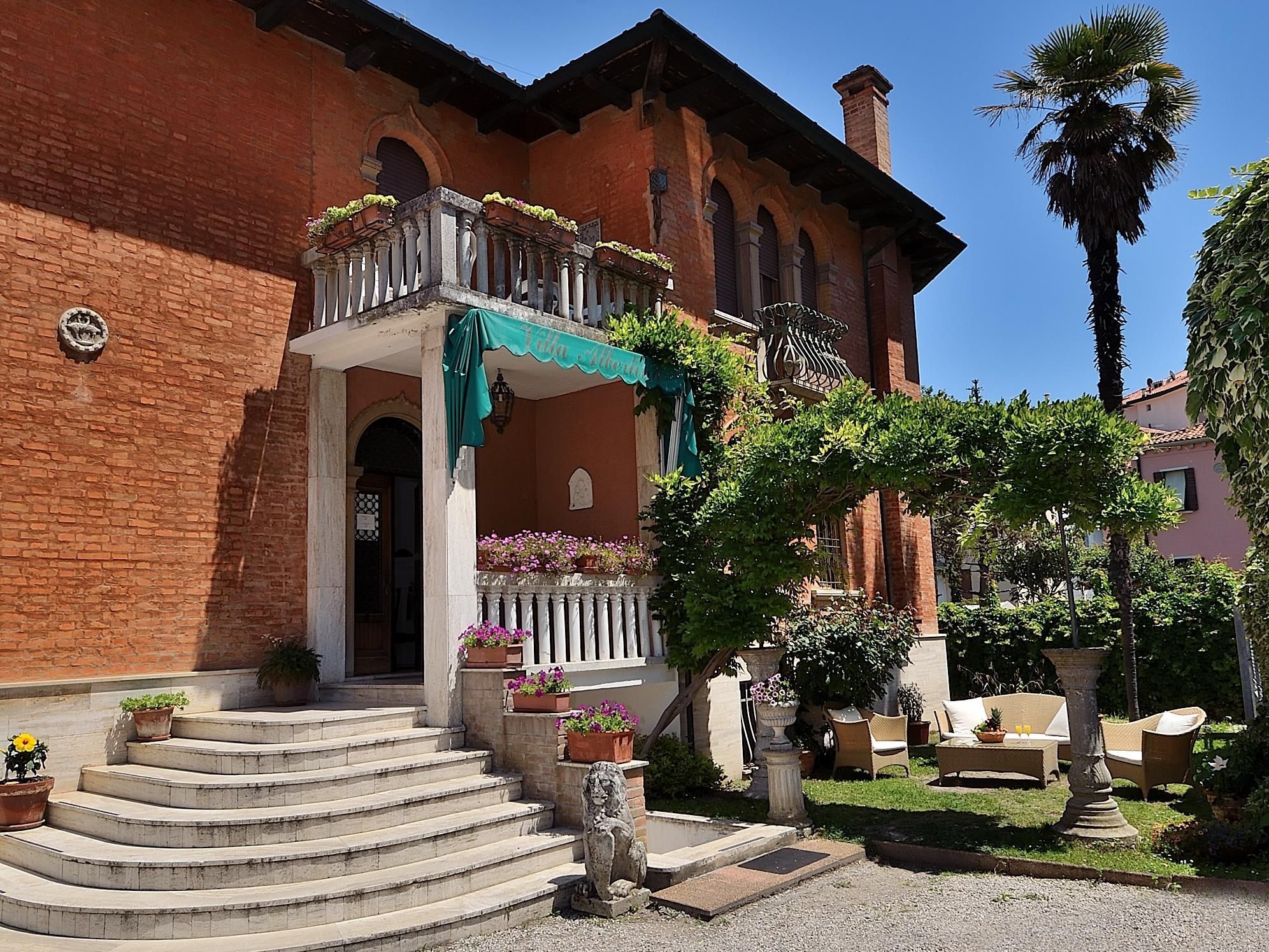 undefined Villa Albertina 3