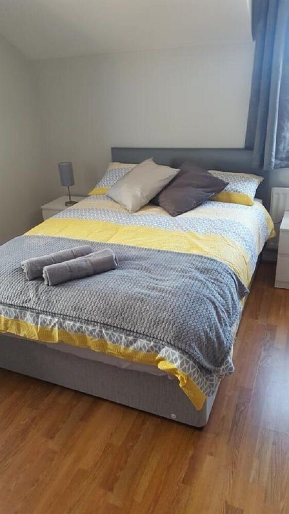 Edenderry Guest House Basic Double Room, 1 Double Bed, Shared Bathroom 3