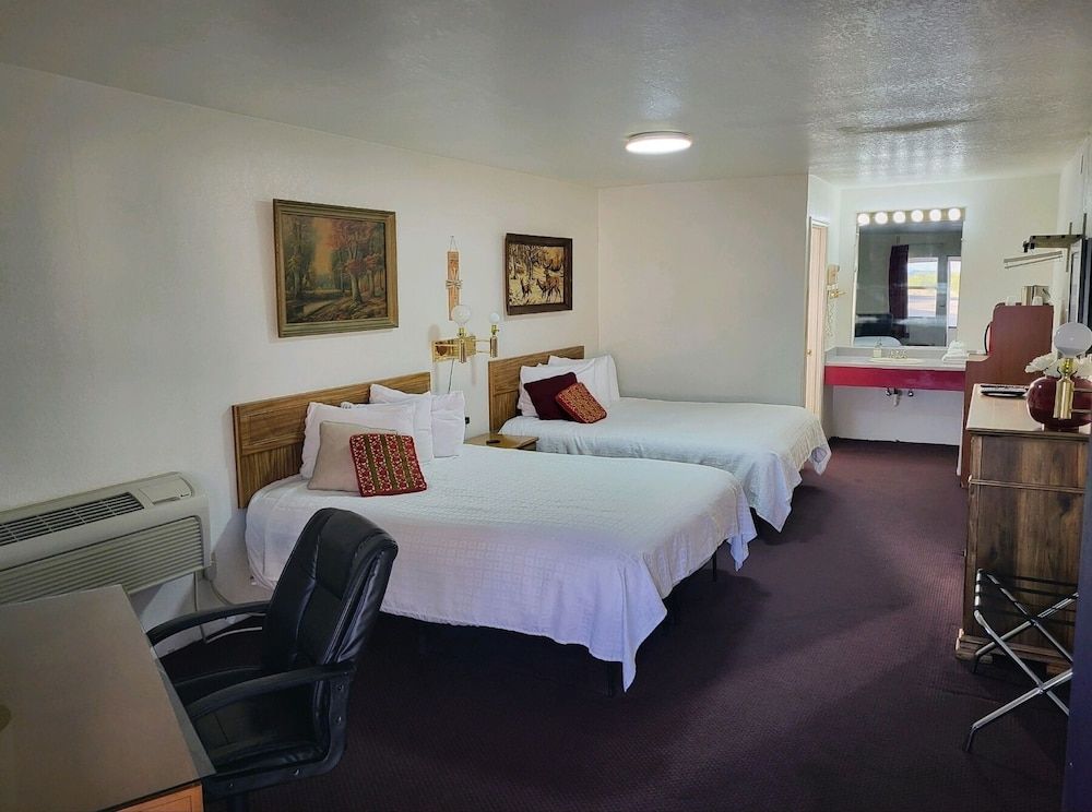 Rose's Motel Premier Room, 2 Queen Beds, Non Smoking 3