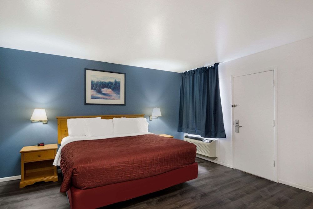 Room, 1 King Bed, Accessible, Non Smoking
