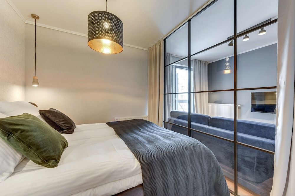 Apartments Browar Gdanski by Renters Apartment, 1 Bedroom, Balcony 3