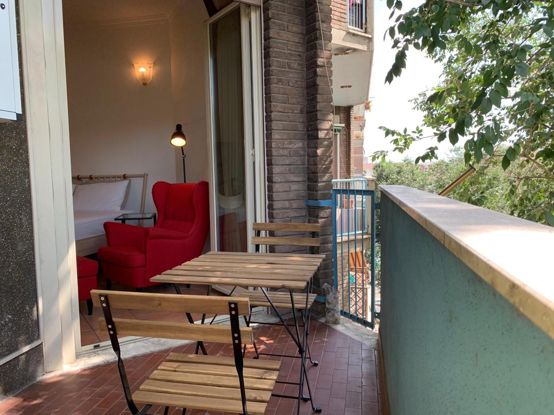 Queen Room with Balcony