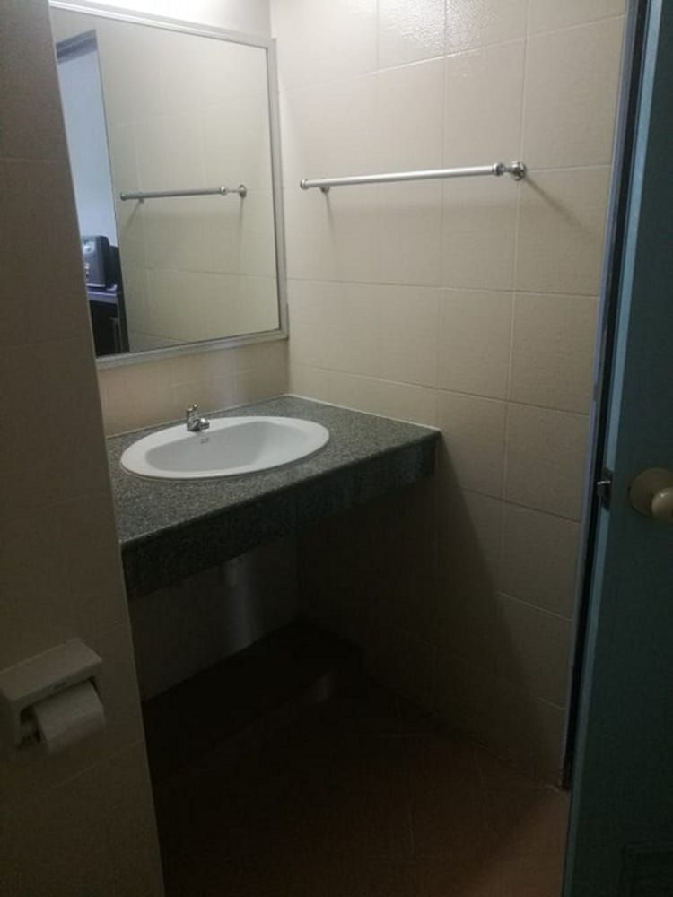 The Royal Residence Standard Room 10