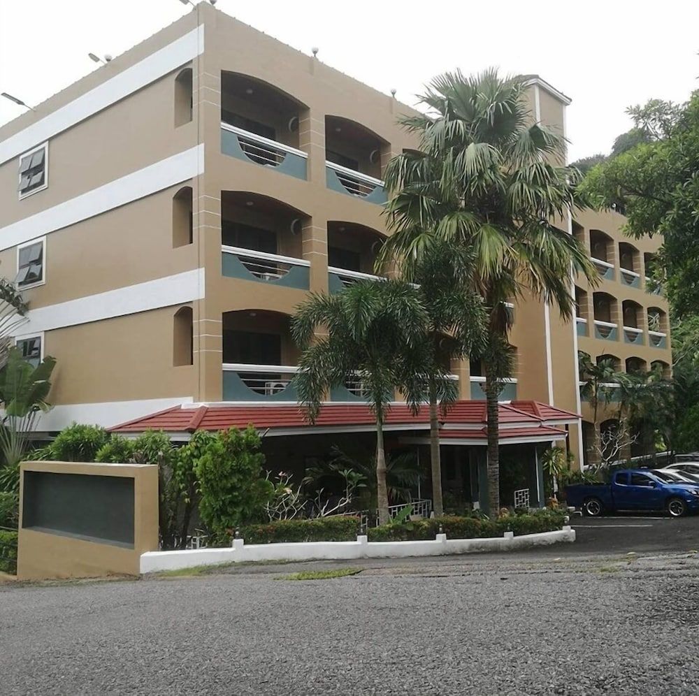 undefined The Royal Residence 3