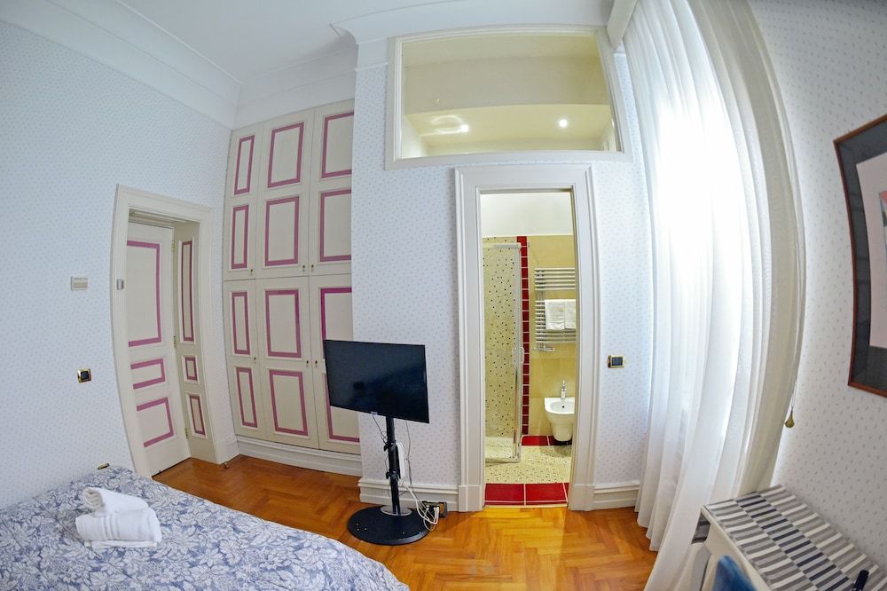 Al Centro Luxury Home Superior Room 9