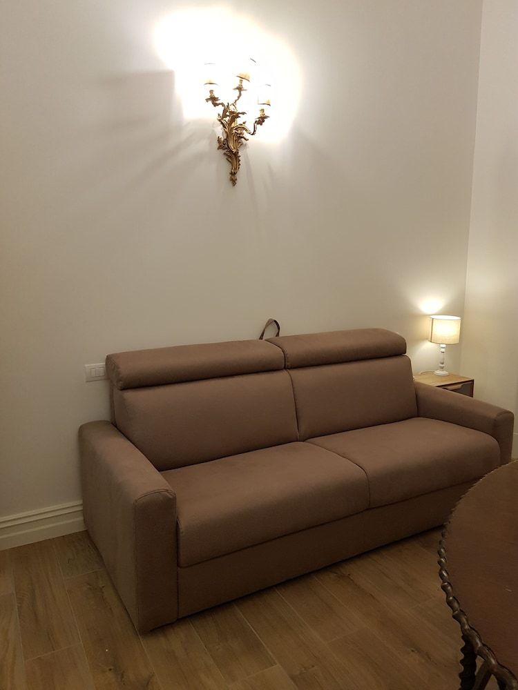 Al Centro Luxury Home Family Room, 2 Bedrooms, City View (Verbena) 10